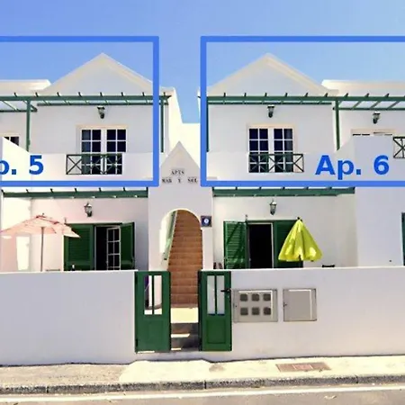 2 Bedrooms With Terrace And Wifi At Punta Mujeres