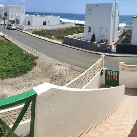 Apartment 2 Bedrooms With Terrace And Wifi At Punta Mujeres