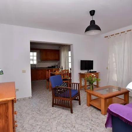 2 Bedrooms With Terrace And Wifi At * Punta Mujeres